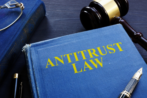 Sens. Lee, Grassley offer legislation to reform antitrust laws - Financial  Regulation News